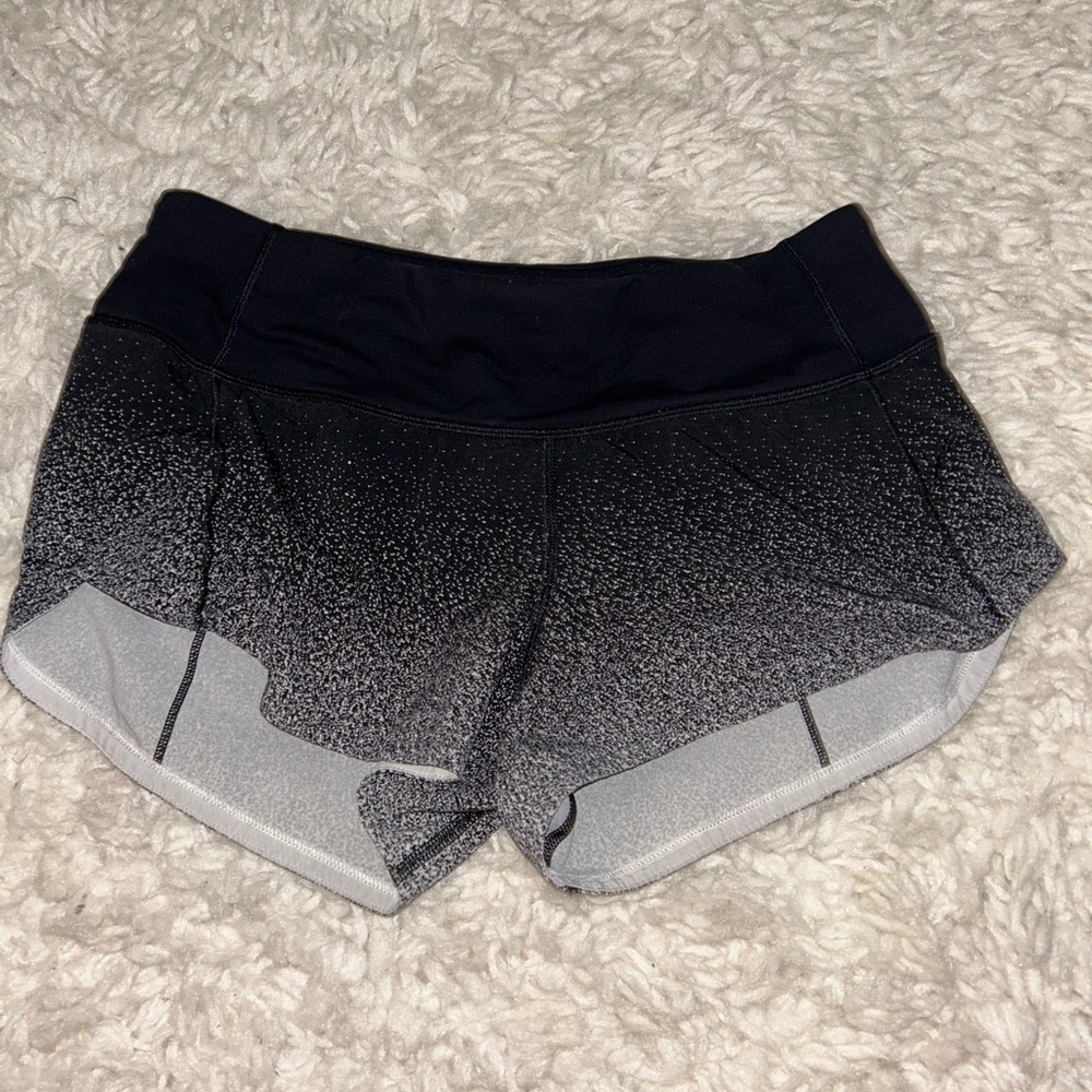 RARE patterned lululemon shorts